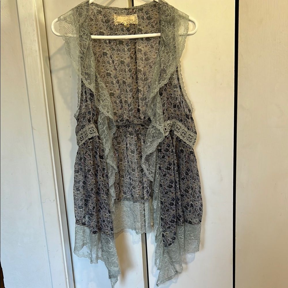 Boho Lace-Trim Floral Vest - Gray